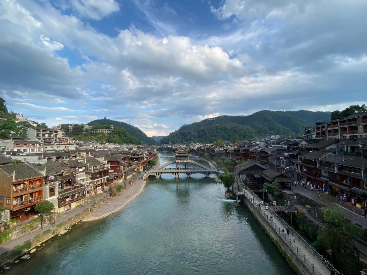 Hotel Hemu House Fenghuang Exterior foto